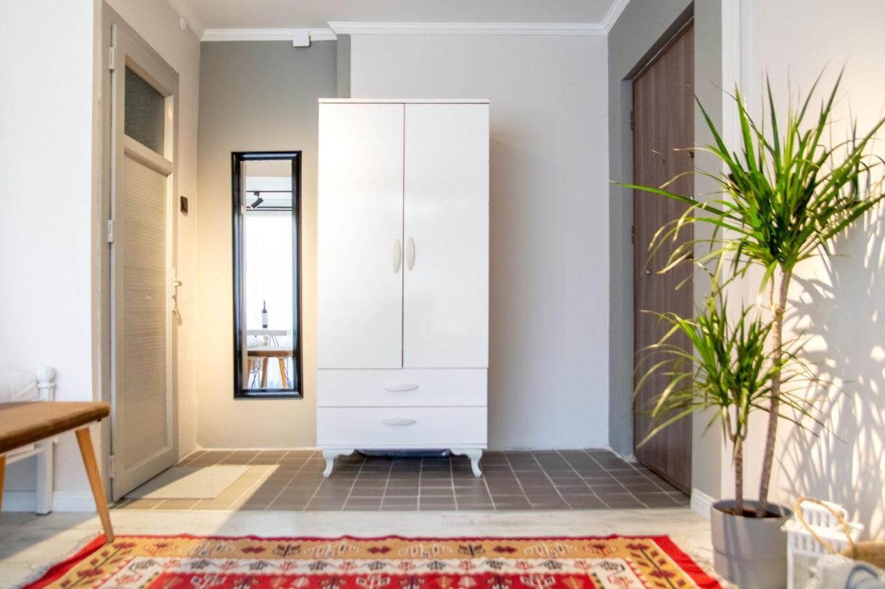 Appartement Invigorating Studio Flat Near Kordon In Alsancak à İzmir Extérieur photo
